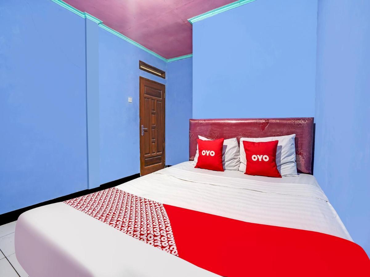 Oyo Homes 90915 Eco Tourism Desa Cihanjuang Rahayu Ciwangun Indah Camp Villas Bongkar Экстерьер фото